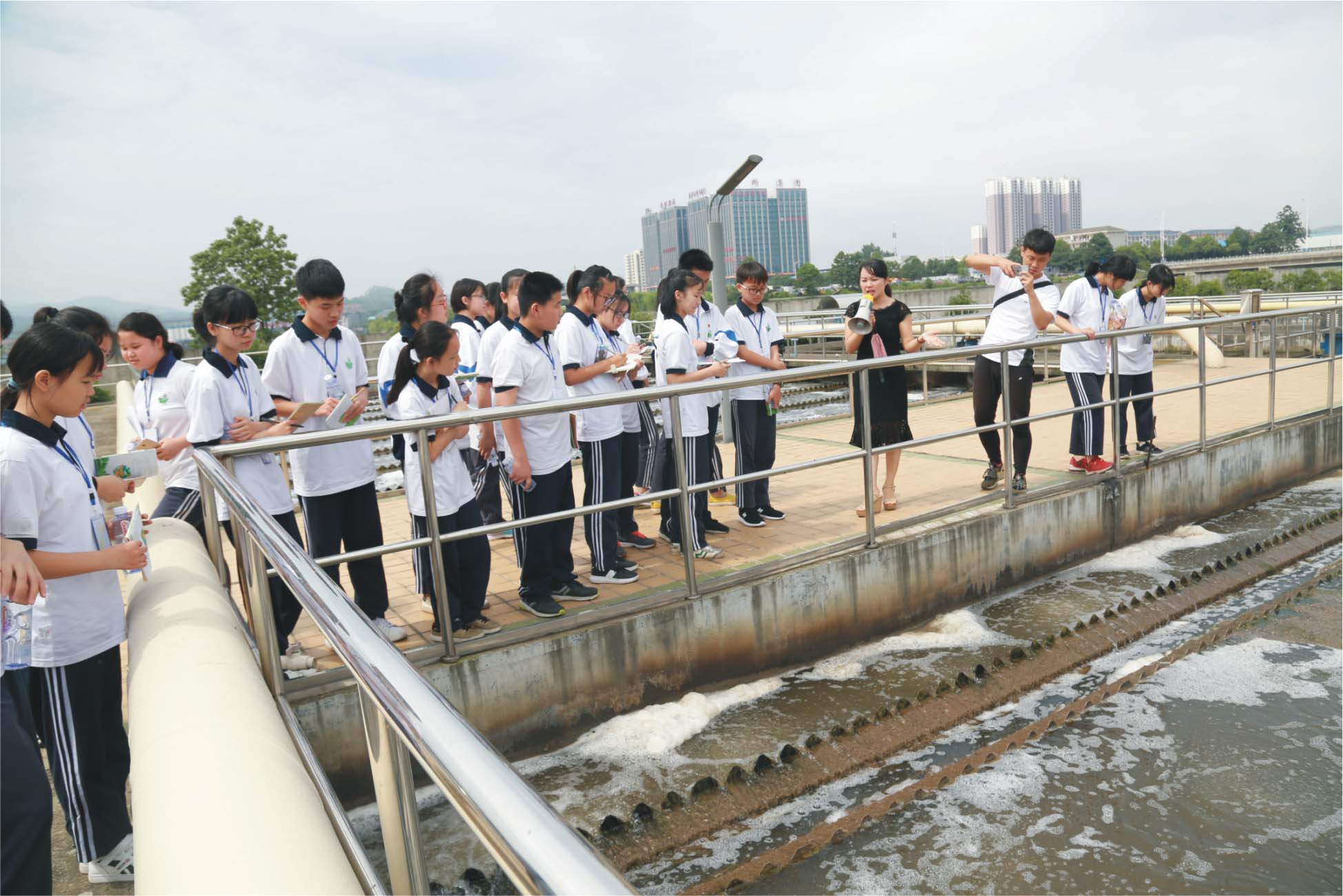 1584437134294604.jpg 實踐現(xiàn)場.jpg